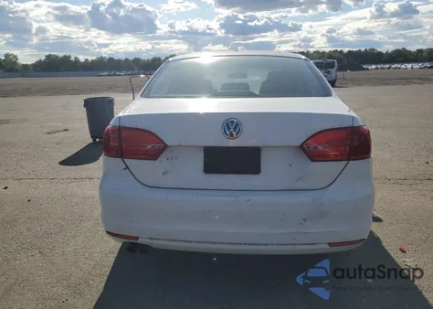 2013 Volkswagen Jetta Se z USA, uszkodzony, nr VIN 3VWDP7AJ2DM208667